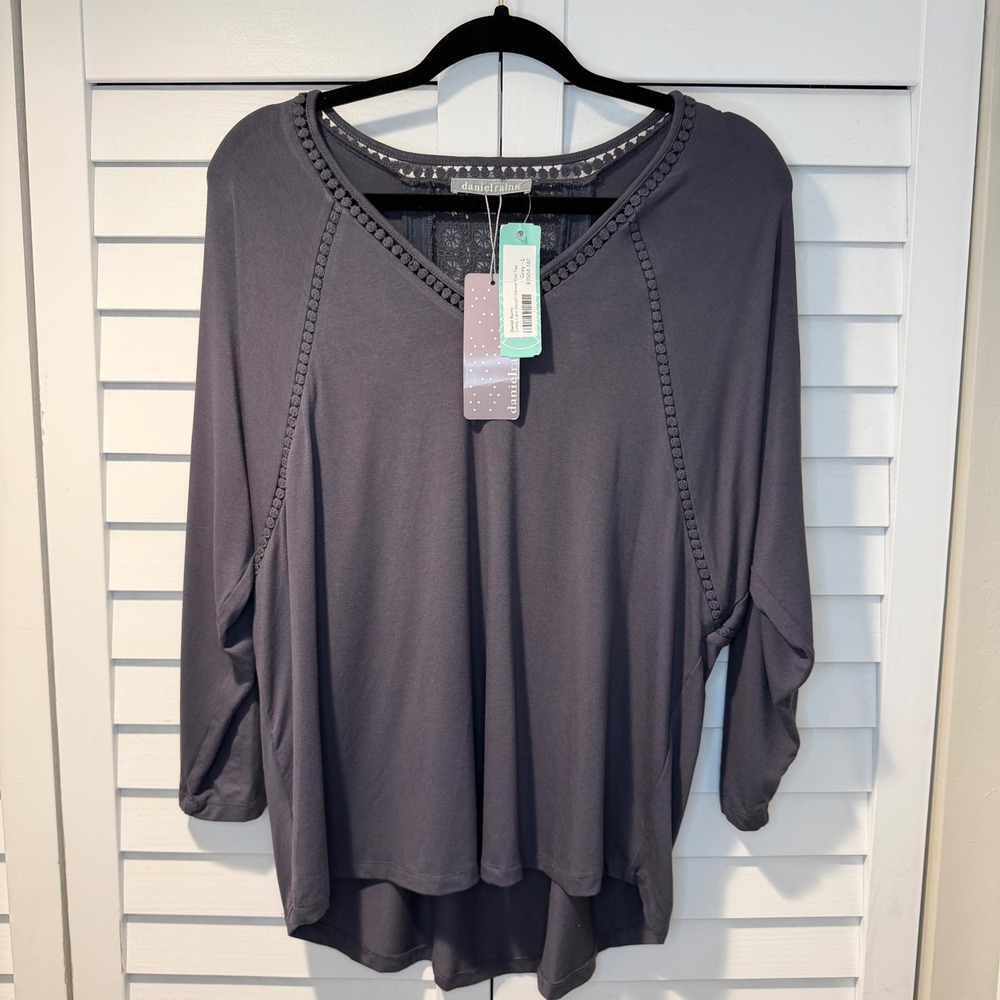 Daniel Rainn Zandy Lace Detail Dolman Knit‎ Top Grey V-Neck 3/4 Sleeve Large NEW